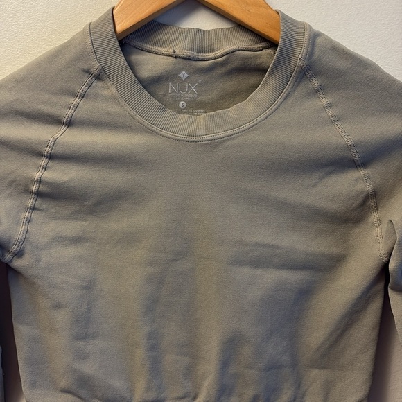 Nux Sierra Long Sleeve Crop Sage Green Size Small - Picture 2 of 6